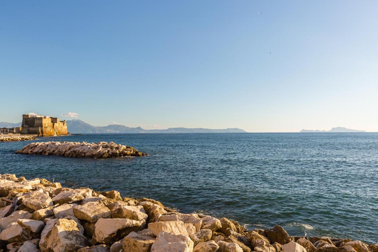 Parthenope'S Eye On The Seafront By Napoliapartments Екстериор снимка